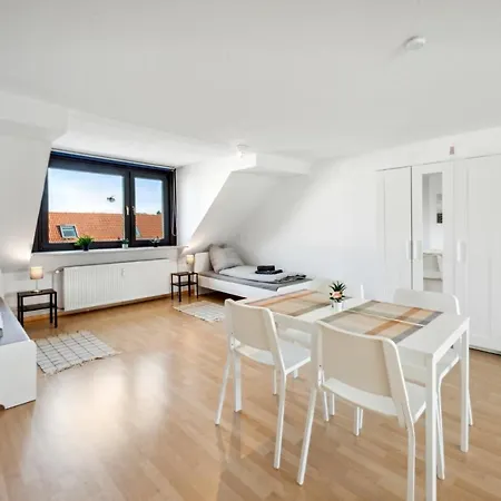 Work & House With Garden In Апартаменты *