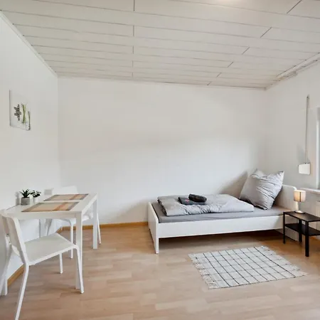 Work & House With Garden In Апартаменты